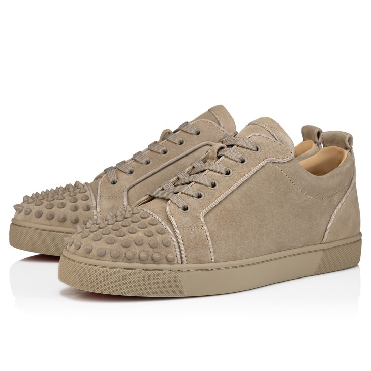 3160934f685-3160934f685-main_image-ecommerce-christianlouboutin-louisjuniorspikesorlato-3160934_f685_1_1200x1200_202309262146